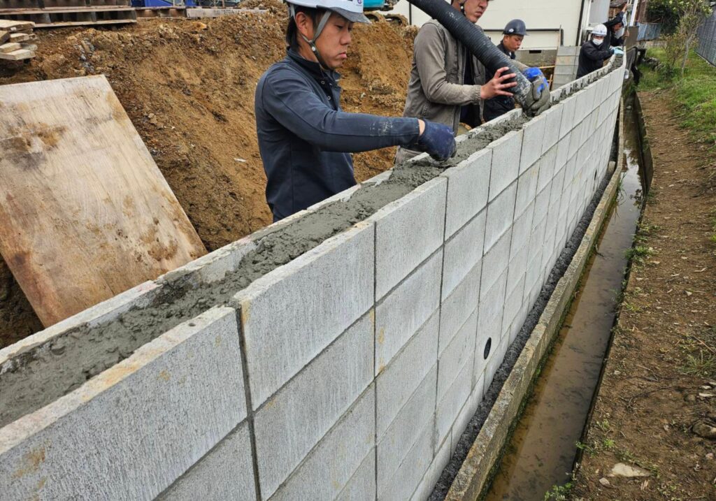 三重県 鈴鹿市 建設会社 土木 造成工事 公共工事 下水道工事 基礎工事 外構工事 河川海岸工事 橋梁工事 ダム工事 トンネル工事 砂防工事 宅地造成