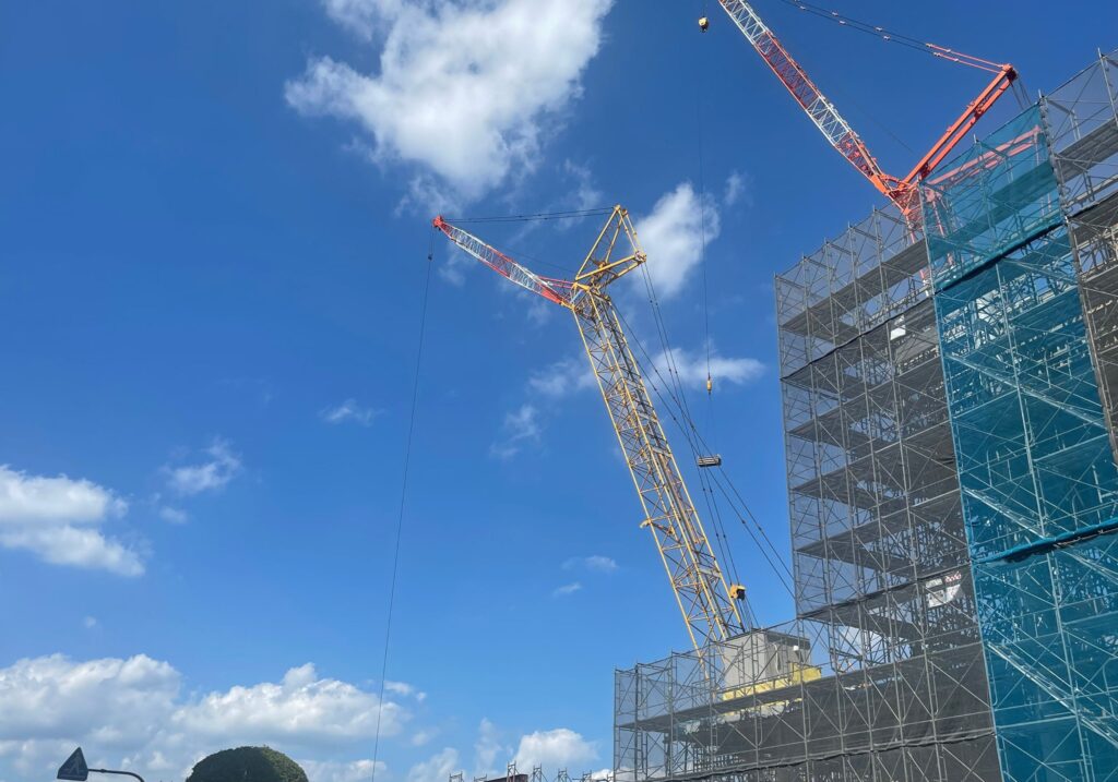 三重県 鈴鹿市 建設会社 足場工事 改修足場 吊足場 新築足場 鳶工事 土木工事 造成工事 外構 エクステリア プラント工事 建設会社