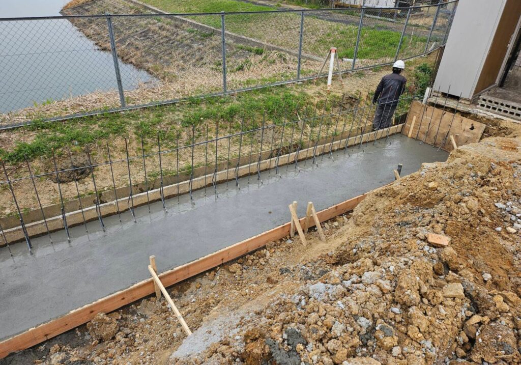 三重県 鈴鹿市 建設会社 土木 造成工事 公共工事 下水道工事 基礎工事 外構工事 河川海岸工事 橋梁工事 ダム工事 トンネル工事 砂防工事 宅地造成